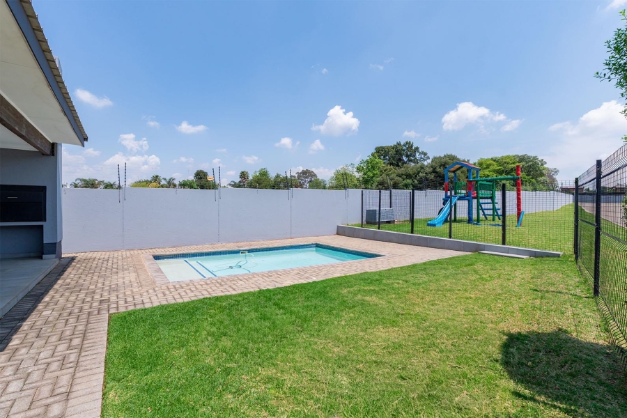 2 Bedroom Property for Sale in Pomona Gauteng