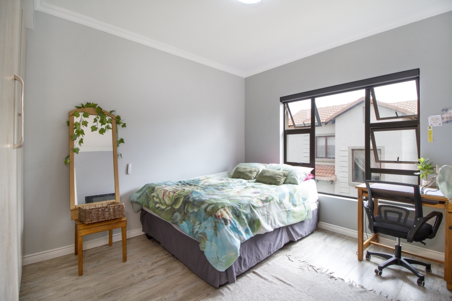 5 Bedroom Property for Sale in Heron Hill Garden Estate Gauteng