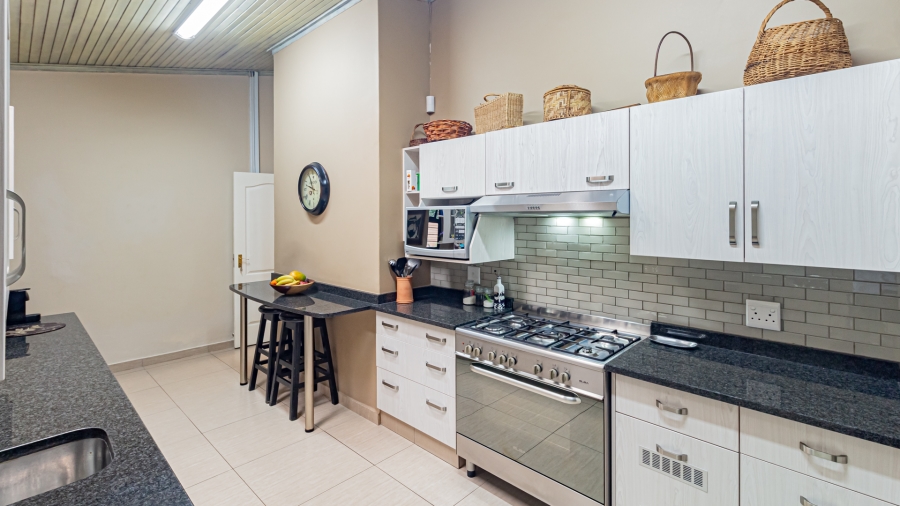 4 Bedroom Property for Sale in Alberante Gauteng