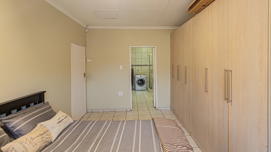 4 Bedroom Property for Sale in Alberante Gauteng