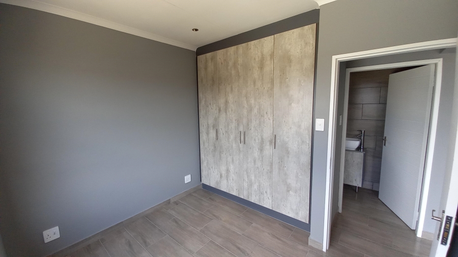1 Bedroom Property for Sale in Kensington B Gauteng