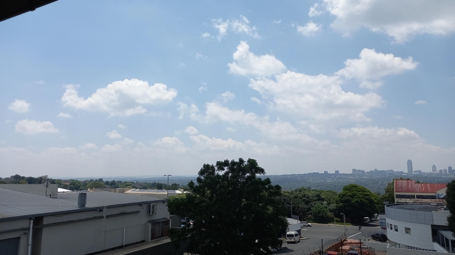 1 Bedroom Property for Sale in Kensington B Gauteng