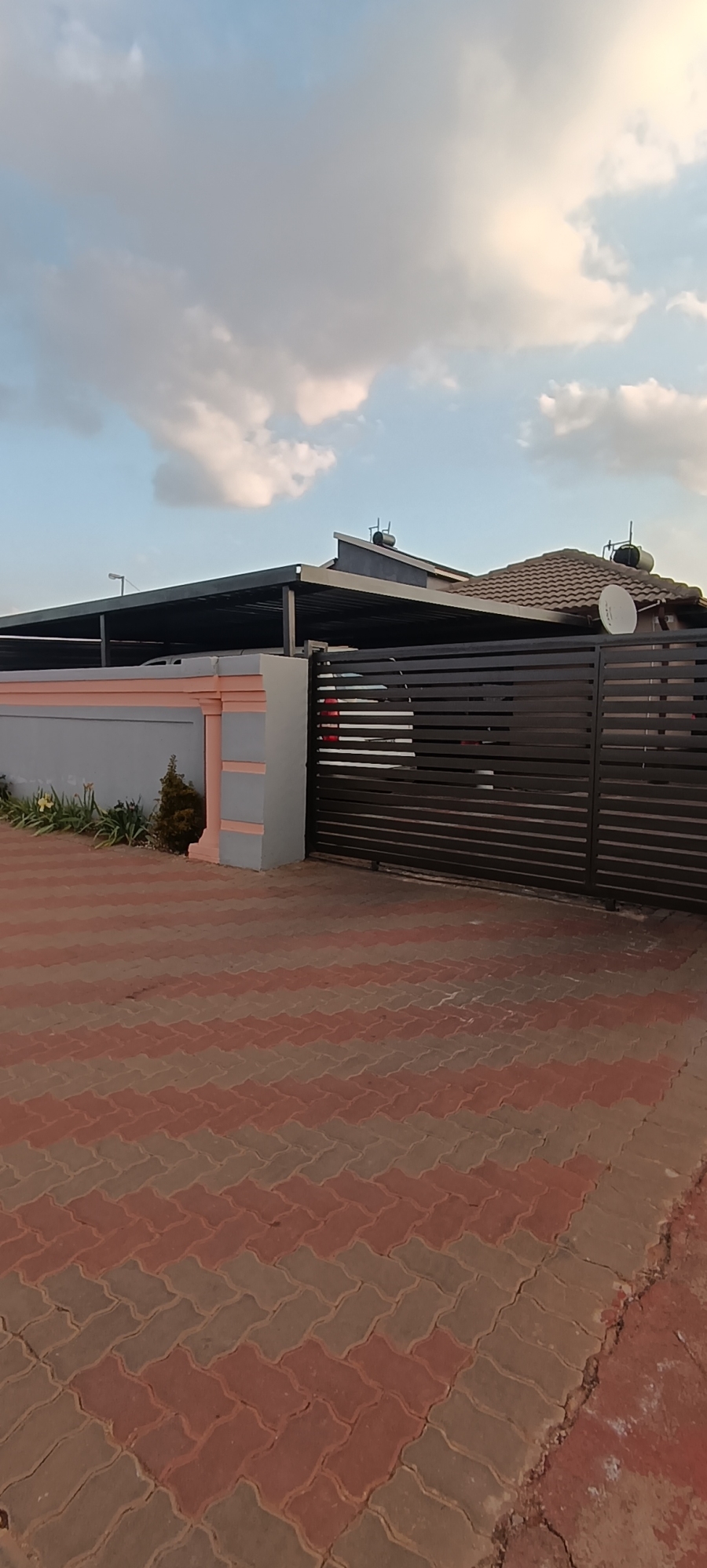 2 Bedroom Property for Sale in Windmill Park Gauteng