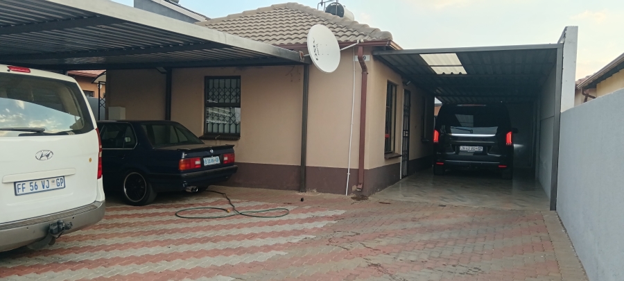 2 Bedroom Property for Sale in Windmill Park Gauteng
