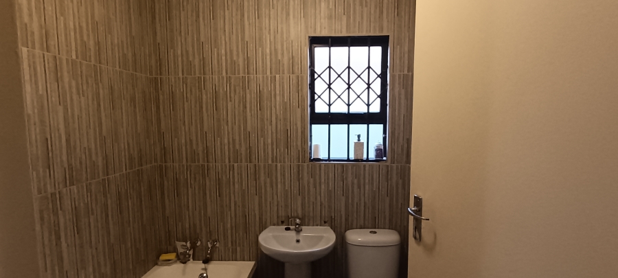 2 Bedroom Property for Sale in Windmill Park Gauteng