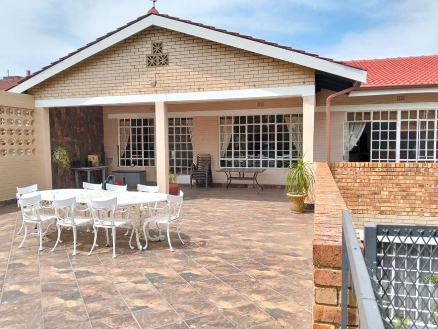 4 Bedroom Property for Sale in Randhart Gauteng