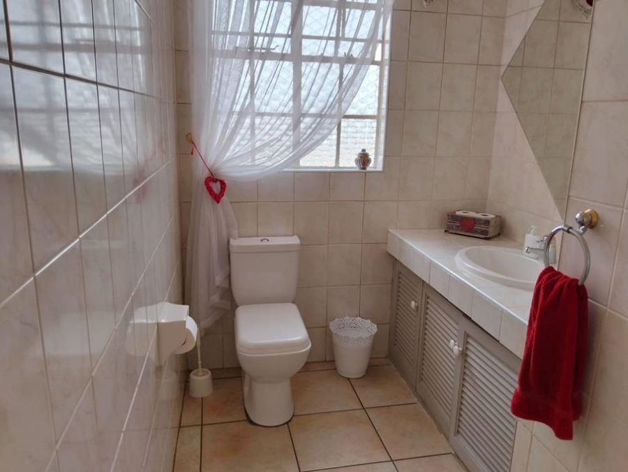 4 Bedroom Property for Sale in Randhart Gauteng