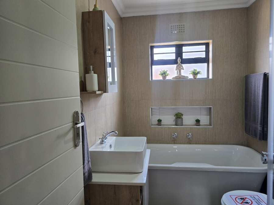 3 Bedroom Property for Sale in Kameeldrift East Gauteng