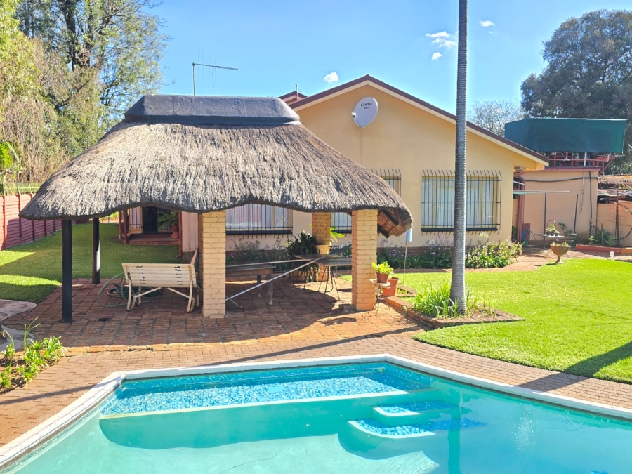 3 Bedroom Property for Sale in Sinoville Gauteng