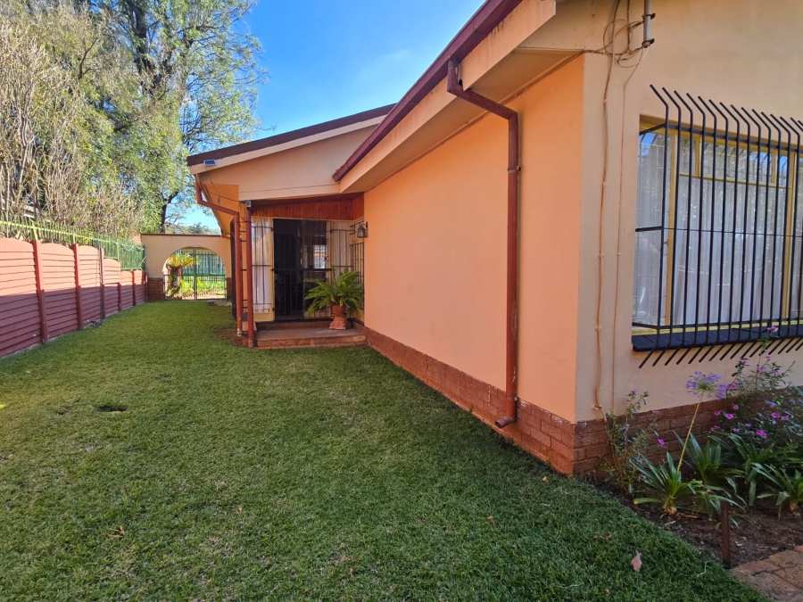 3 Bedroom Property for Sale in Sinoville Gauteng