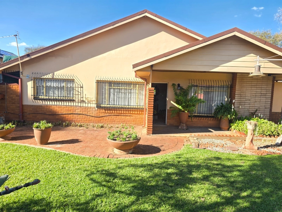 3 Bedroom Property for Sale in Sinoville Gauteng