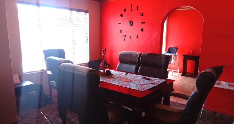 3 Bedroom Property for Sale in Strubenvale Gauteng