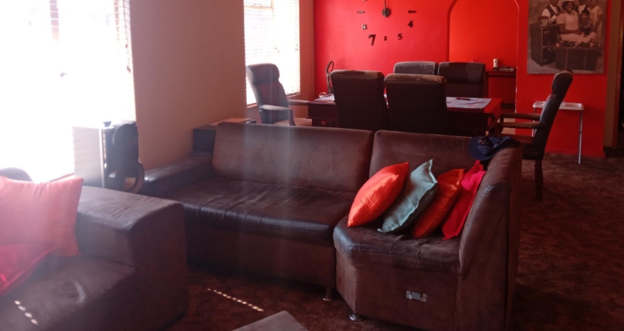 3 Bedroom Property for Sale in Strubenvale Gauteng