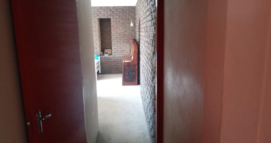 3 Bedroom Property for Sale in Strubenvale Gauteng
