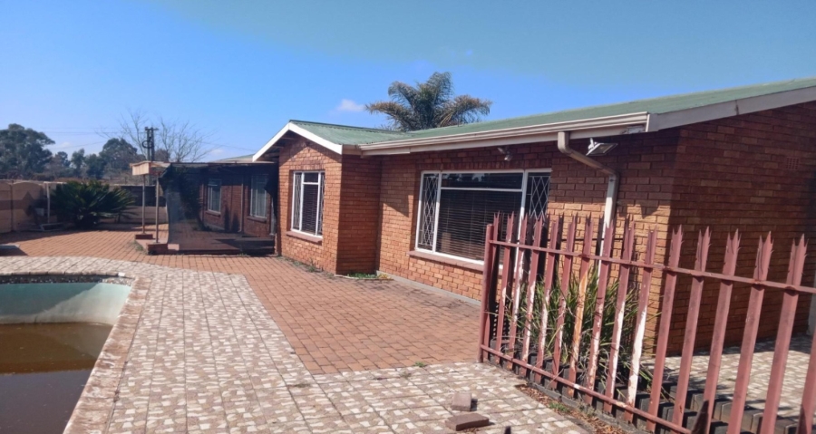 3 Bedroom Property for Sale in Strubenvale Gauteng