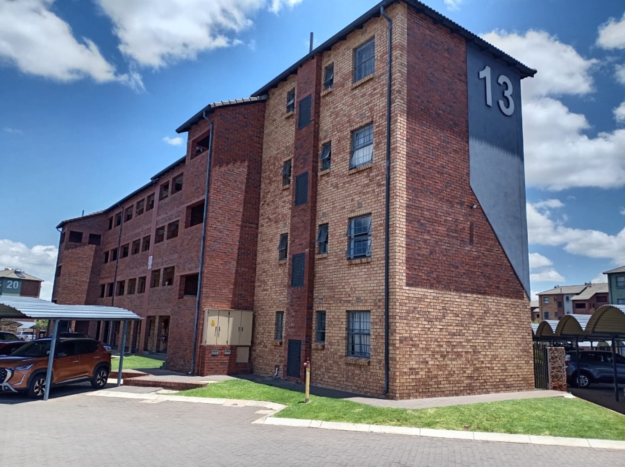 2 Bedroom Property for Sale in Montana Tuine Gauteng