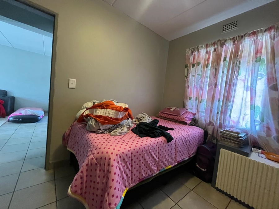 2 Bedroom Property for Sale in Montana Tuine Gauteng
