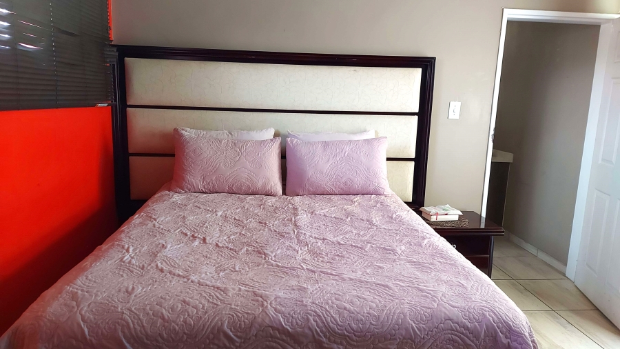 3 Bedroom Property for Sale in Crystal Park Gauteng