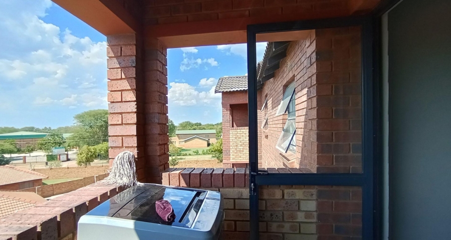2 Bedroom Property for Sale in Montana Tuine Gauteng