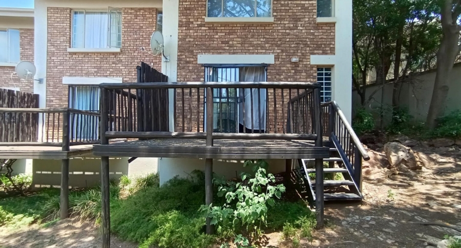 2 Bedroom Property for Sale in La Montagne Gauteng