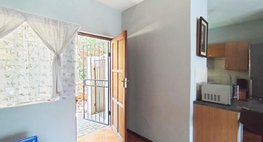 2 Bedroom Property for Sale in La Montagne Gauteng