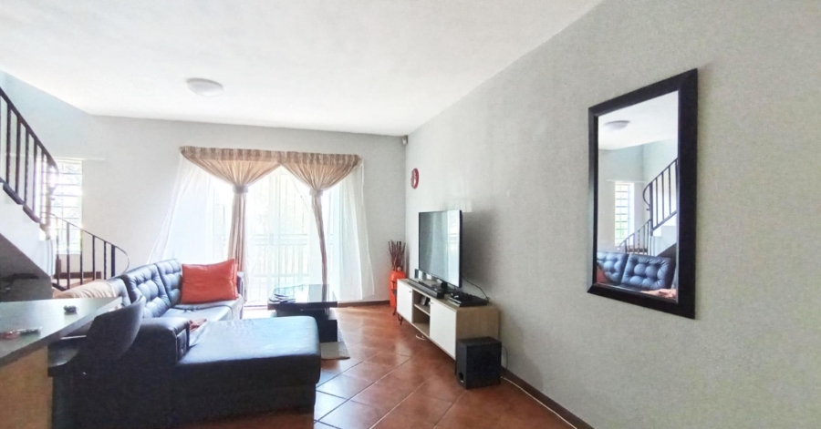 2 Bedroom Property for Sale in La Montagne Gauteng