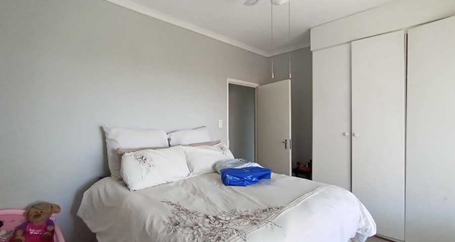 2 Bedroom Property for Sale in La Montagne Gauteng