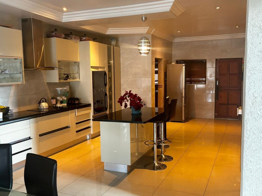 5 Bedroom Property for Sale in Magaliesberg Country Estate Gauteng