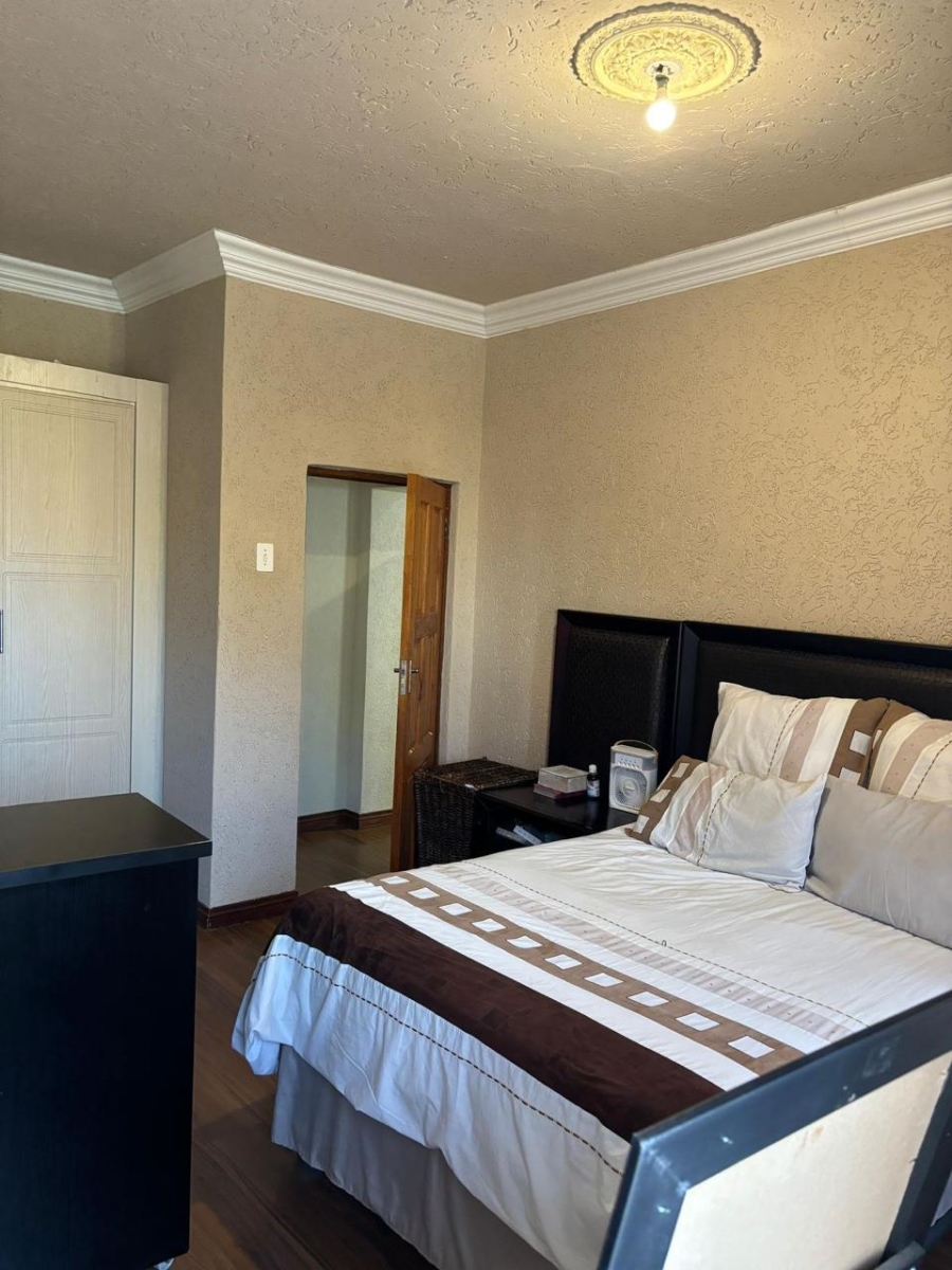 5 Bedroom Property for Sale in Magaliesberg Country Estate Gauteng