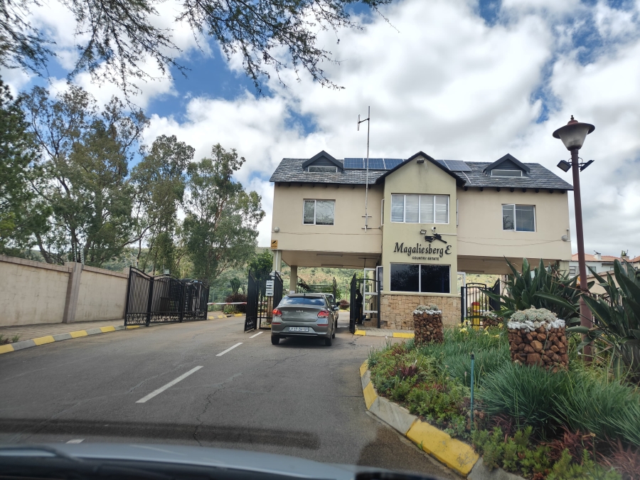 5 Bedroom Property for Sale in Magaliesberg Country Estate Gauteng