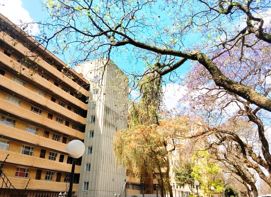 2 Bedroom Property for Sale in Sunnyside Gauteng