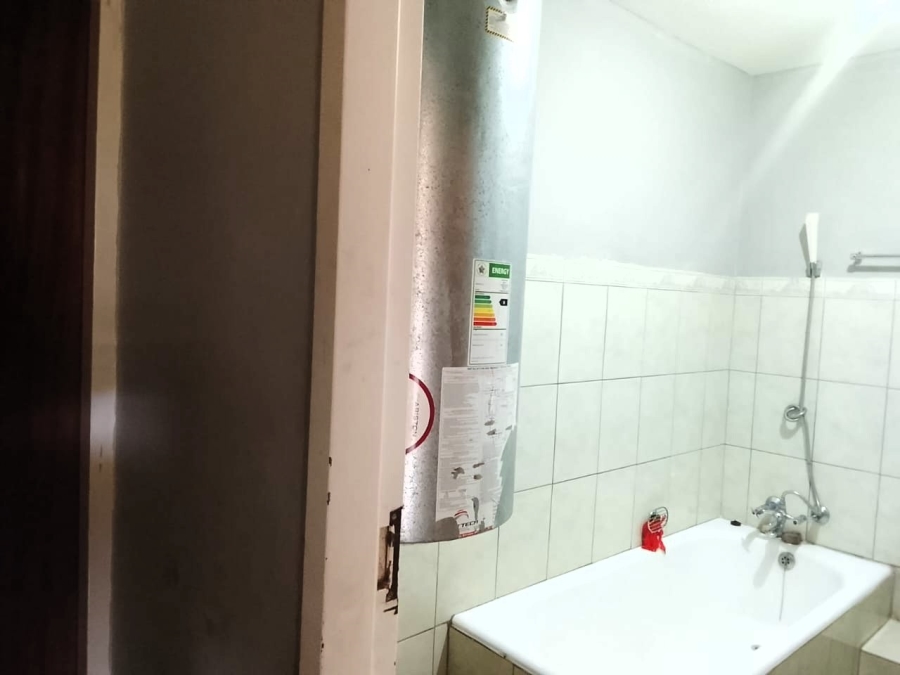 2 Bedroom Property for Sale in Sunnyside Gauteng