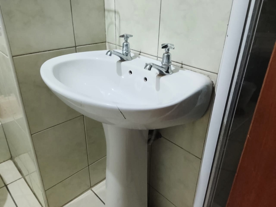 2 Bedroom Property for Sale in Sunnyside Gauteng