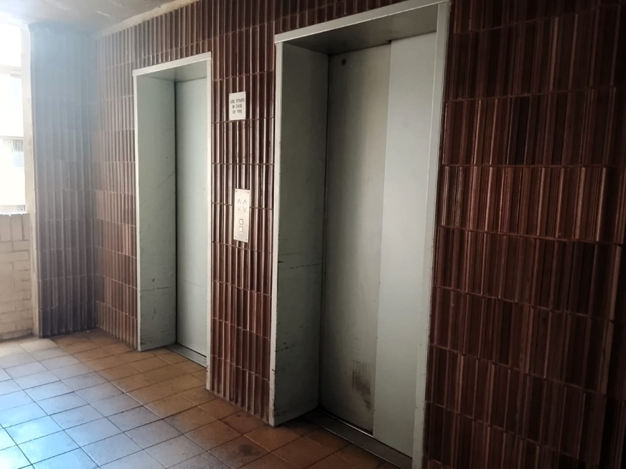2 Bedroom Property for Sale in Sunnyside Gauteng