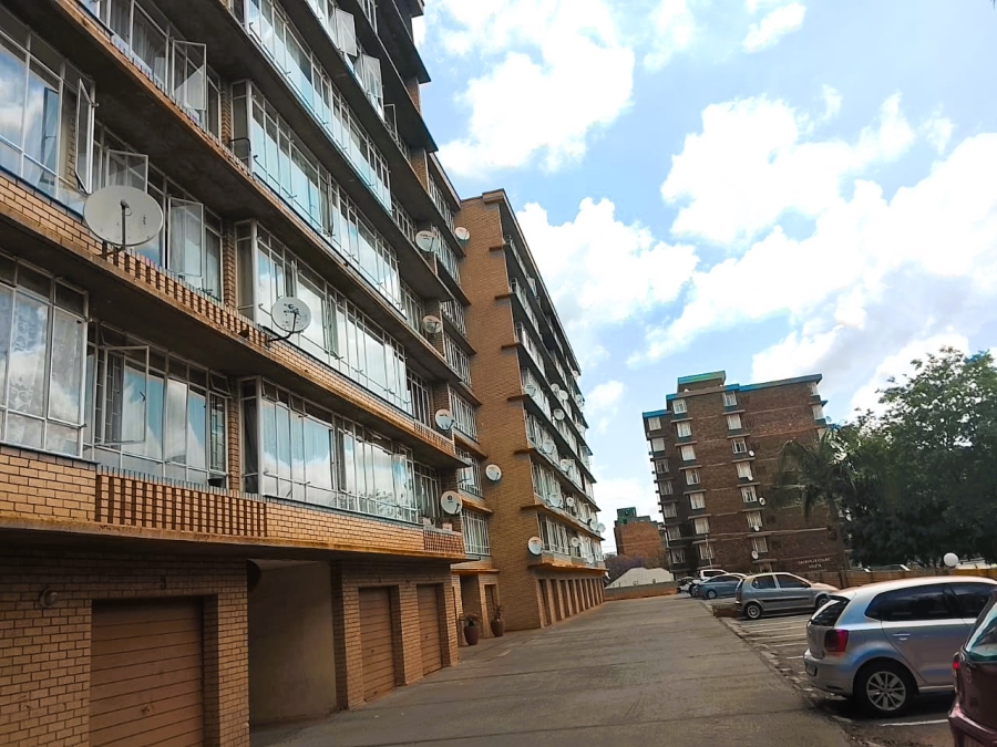 2 Bedroom Property for Sale in Sunnyside Gauteng