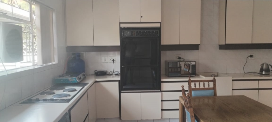 4 Bedroom Property for Sale in Highlands North Gauteng