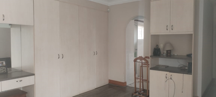 4 Bedroom Property for Sale in Highlands North Gauteng