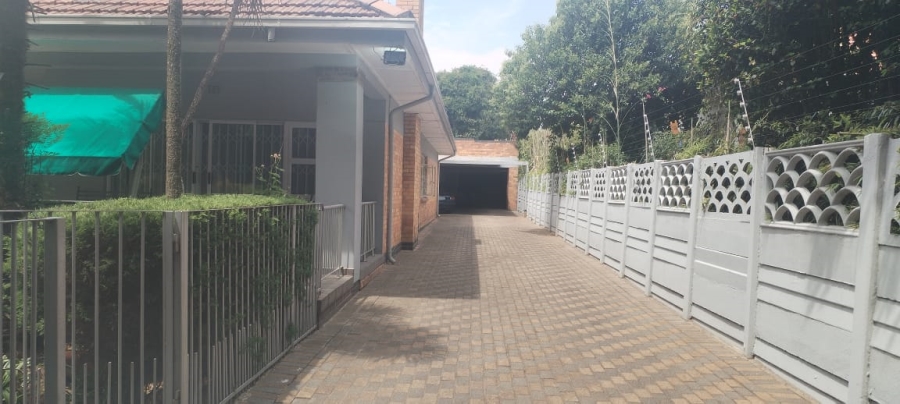4 Bedroom Property for Sale in Highlands North Gauteng