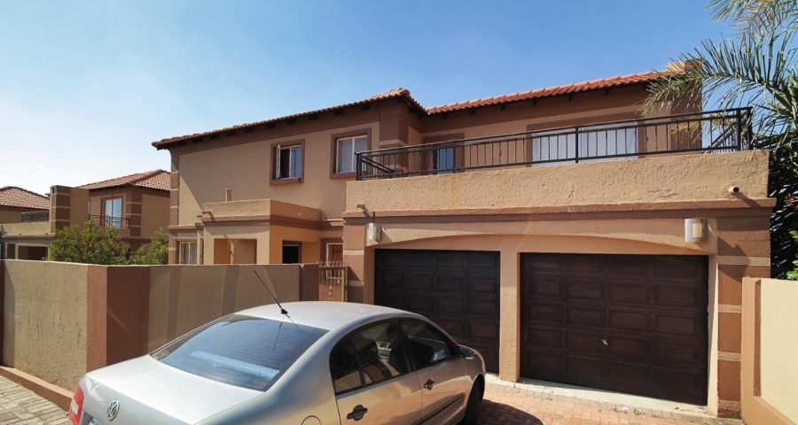 3 Bedroom Property for Sale in Noordwyk Gauteng