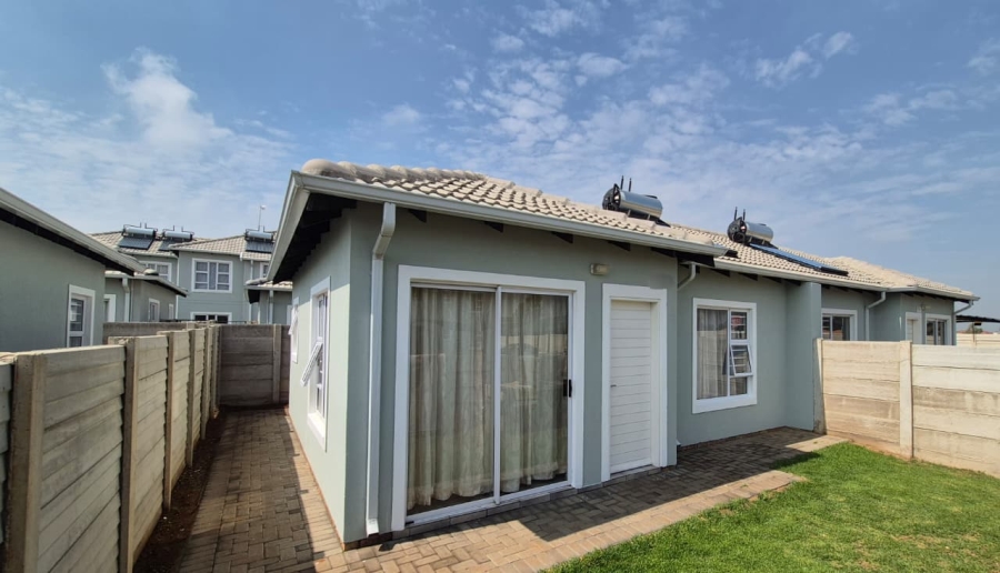 2 Bedroom Property for Sale in Alliance Gauteng