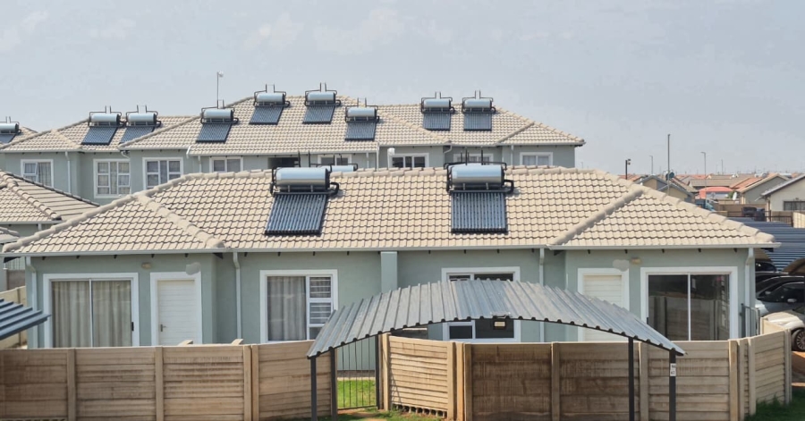 2 Bedroom Property for Sale in Alliance Gauteng