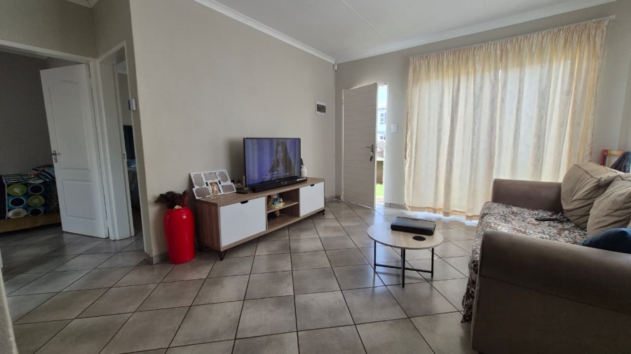 2 Bedroom Property for Sale in Alliance Gauteng
