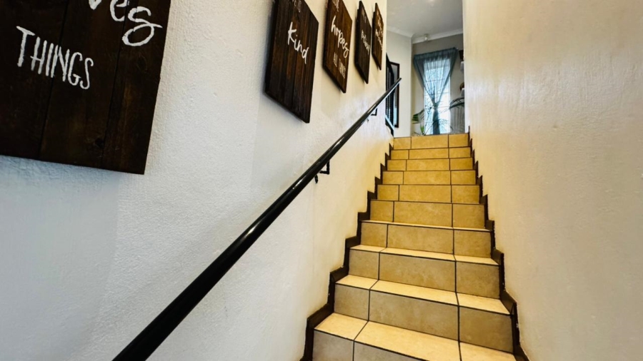 3 Bedroom Property for Sale in Willowbrook Gauteng