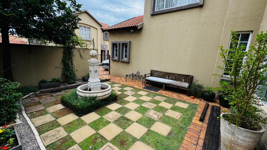 3 Bedroom Property for Sale in Willowbrook Gauteng