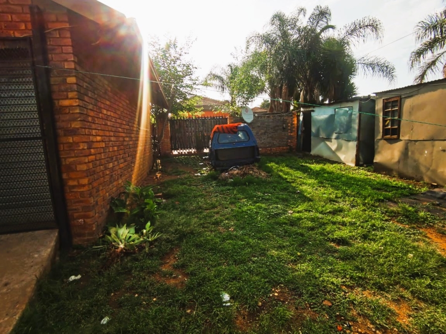 3 Bedroom Property for Sale in Jan Niemand Park Gauteng
