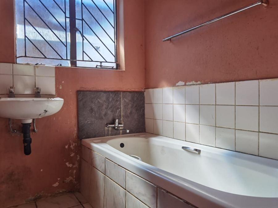 3 Bedroom Property for Sale in Jan Niemand Park Gauteng