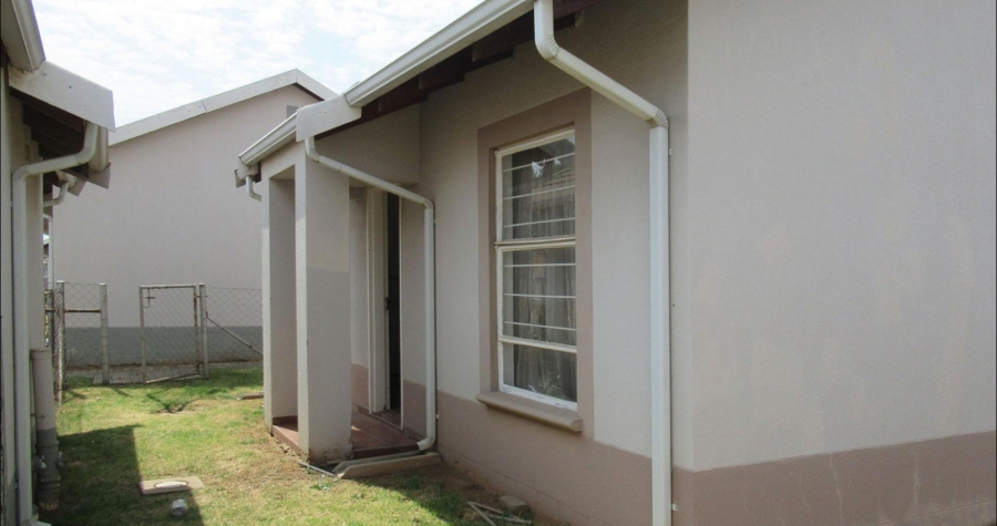 2 Bedroom Property for Sale in Randfontein Central Gauteng