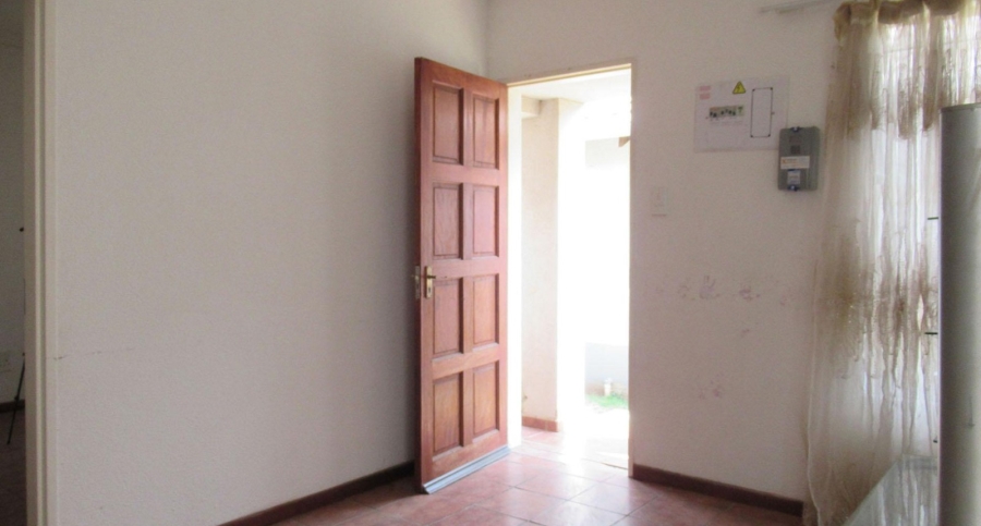 2 Bedroom Property for Sale in Randfontein Central Gauteng