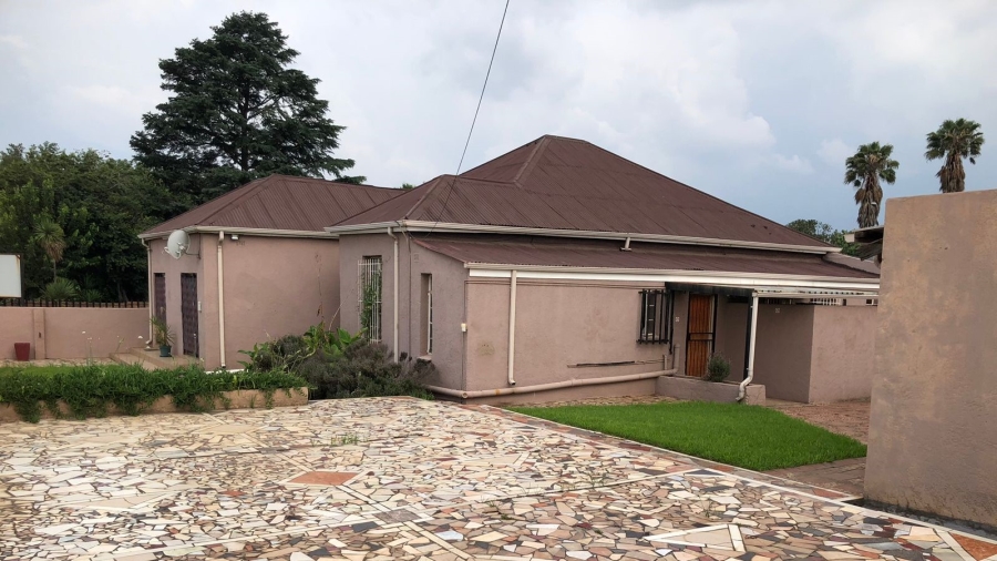 6 Bedroom Property for Sale in Springs Central Gauteng