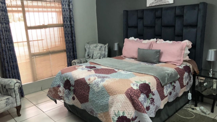 6 Bedroom Property for Sale in Springs Central Gauteng